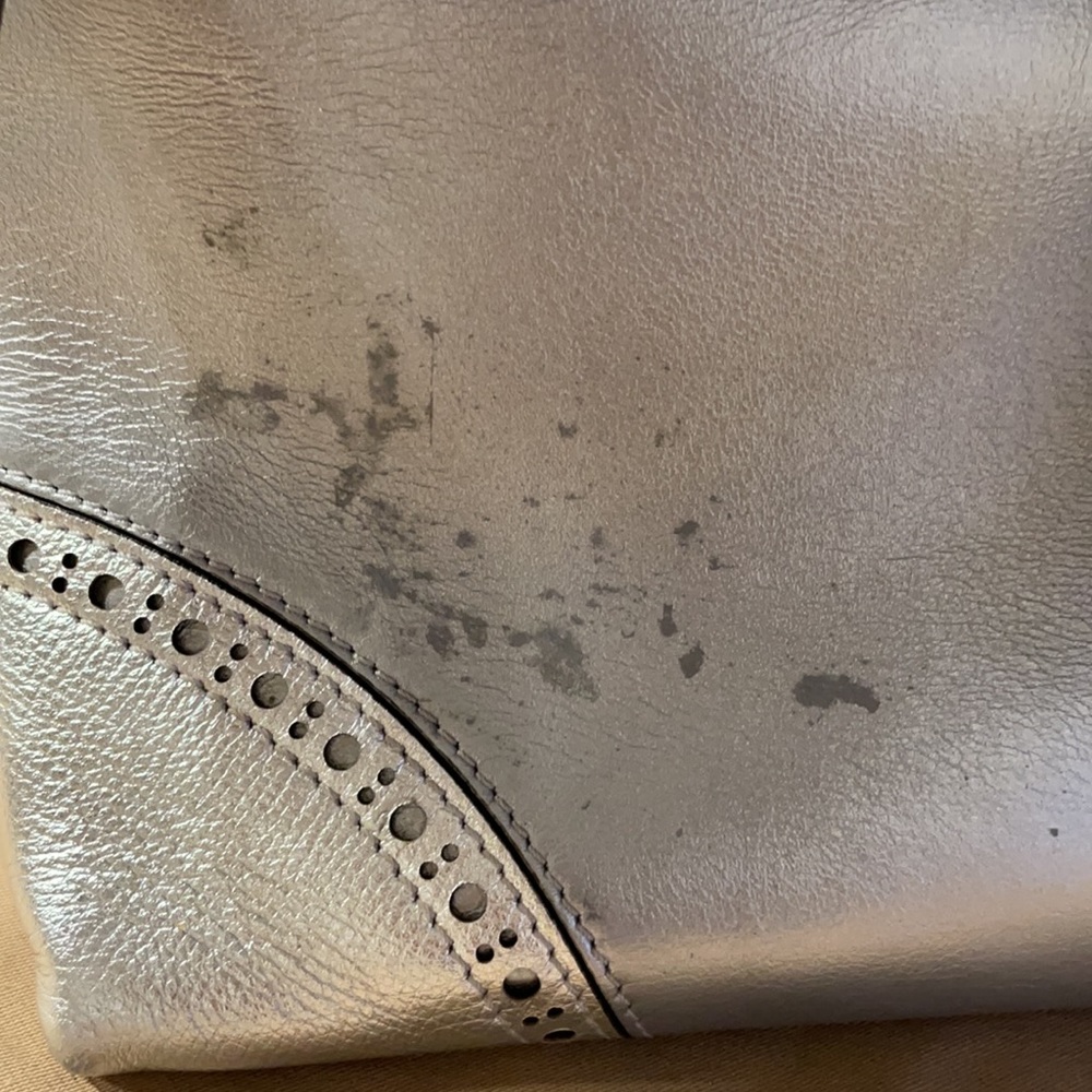 Burberry Medium Banner Fringe - Picture 7 of 16